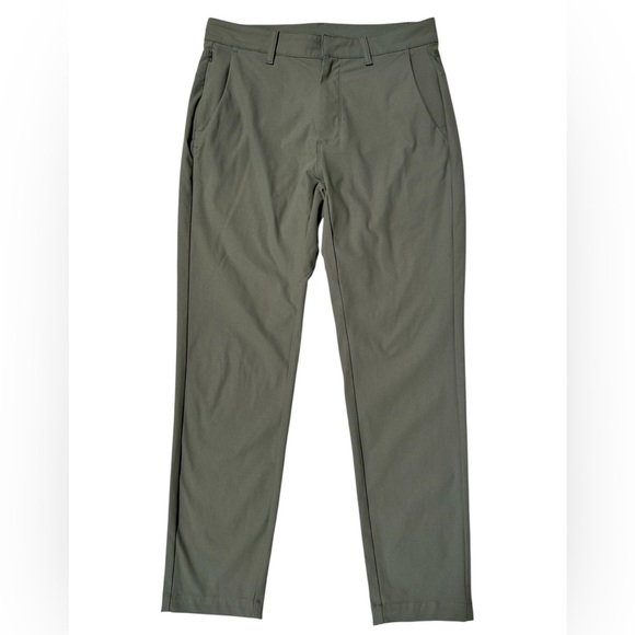 Fabletics Men’s The Don Trouser Classic Fit Utility Green Pants Size 31x30 - Picture 2 of 7